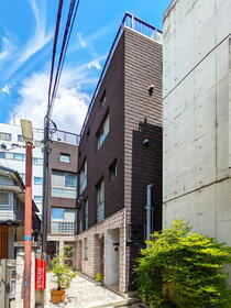 フェアコートメグロ 3階建