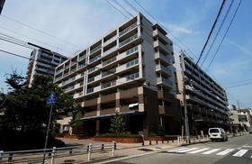 兵庫県神戸市中央区脇浜町１ 8階建 築25年10ヶ月