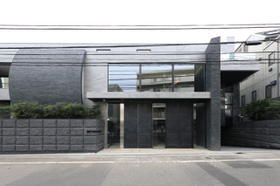 東京都目黒区東山２ 地上4階地下1階建 築4年7ヶ月