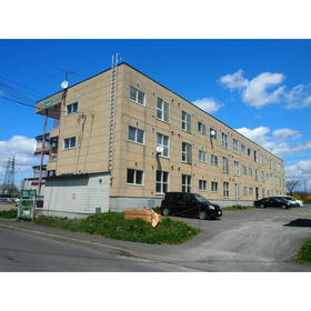 北海道苫小牧市新開町１ 3階建 築29年2ヶ月