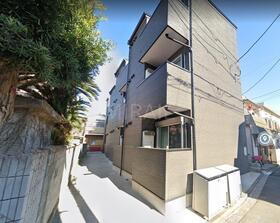 コムディエノ 3階建