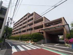 東京都渋谷区富ヶ谷２ 6階建 築27年3ヶ月