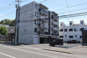 北海道札幌市清田区美しが丘四条８ 5階建 築3年4ヶ月