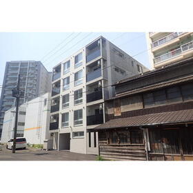 レジーナ南４条 5階建
