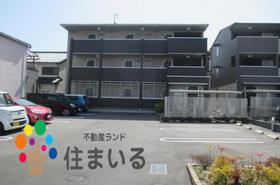 愛知県半田市出口町２ 3階建 築6年10ヶ月