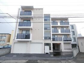北海道札幌市豊平区月寒西二条９ 4階建 築6年4ヶ月
