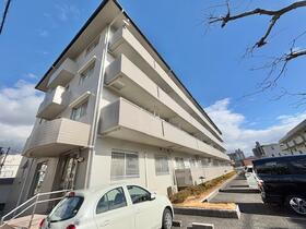 大阪府茨木市丑寅２ 4階建