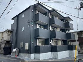 Ｅａｓｔ　Ｆｌａｔ　松戸 3階建