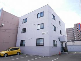 北海道札幌市東区北二十三条東１６ 3階建 築20年3ヶ月