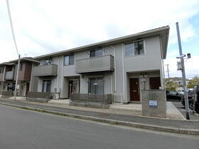 ハイツフローラ南２ 2階建