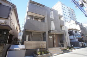 東京都杉並区上高井戸１ 3階建 築4年1ヶ月