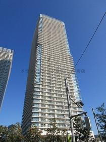 ザ・パークハウス晴海タワーズクロノレジデンス 地上49階地下2階建