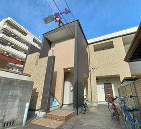 愛知県名古屋市昭和区出口町２ 2階建 築9年4ヶ月