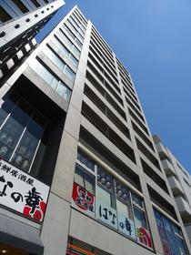 東京都渋谷区渋谷３ 13階建 築18年4ヶ月