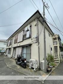 市川荘 2階建