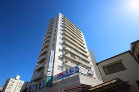 広島県広島市中区西白島町 14階建 築32年6ヶ月