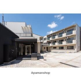 大阪府吹田市円山町 3階建