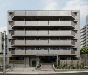 東京都中野区本町５ 6階建 築8年11ヶ月