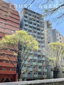 東京都新宿区西新宿３ 15階建 築6年8ヶ月