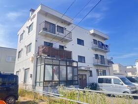 コーポサザン 3階建