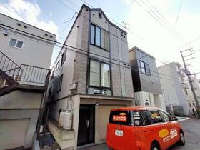 北海道札幌市中央区南五条西１１ 3階建 築23年9ヶ月