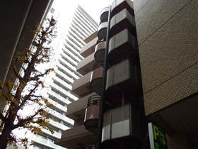 東京都目黒区東山３ 地上6階地下1階建 築29年3ヶ月