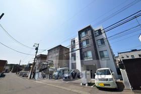 北海道札幌市豊平区月寒東五条１１ 4階建 築3年9ヶ月