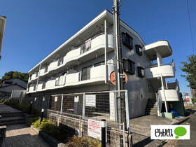 愛知県半田市青山５ 3階建