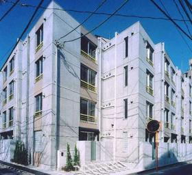 東京都練馬区北町８ 4階建 築18年3ヶ月