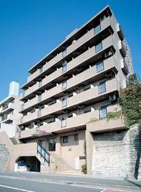 神奈川県横浜市鶴見区寺谷１ 地上4階地下3階建 築32年5ヶ月