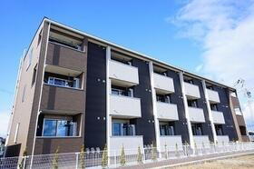 福島県郡山市田村町徳定字八斗蒔田 3階建
