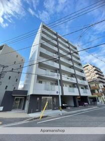 広島県広島市中区千田町３ 8階建