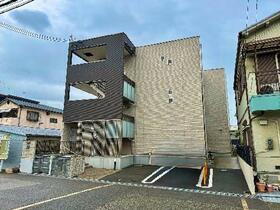 クレイノ大物 3階建