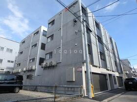北海道札幌市東区北十七条東８ 4階建