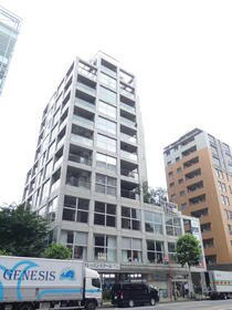 東京都港区南麻布５ 地上12階地下2階建 築16年7ヶ月