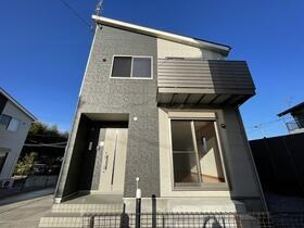 滋賀県東近江市林田町 2階建