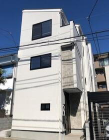 大江戸線　落合南長崎駅　徒歩１０分　ペット可　中型犬可　築浅戸建て
