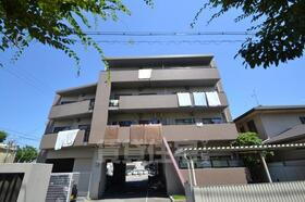 コレット坂部 4階建