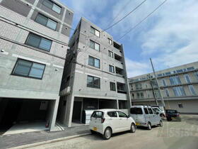 北海道札幌市白石区本郷通７丁目南 5階建 築1年未満