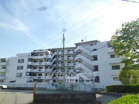 ソレイユ武庫川 6階建