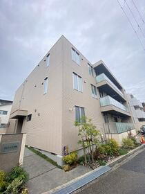 兵庫県西宮市小松町２ 賃貸アパート