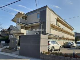 大阪府東大阪市長田２ 3階建 築14年10ヶ月