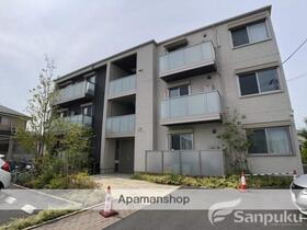 愛媛県松山市三町３ 3階建 築8年11ヶ月