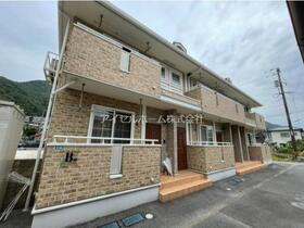 広島県呉市広徳丸町 築15年6ヶ月 2階建