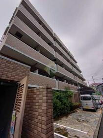 リヴシティ新宿弐番館 6階建