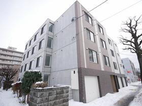 北海道札幌市東区北十六条東８ 4階建 築6年8ヶ月