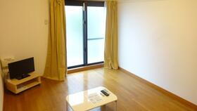 沖縄県那覇市小禄４ 2階建 築14年8ヶ月