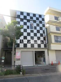 愛知県名古屋市千種区高見１ 地上3階地下1階建 築16年7ヶ月