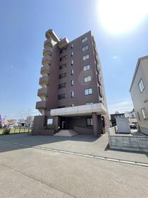 北海道札幌市東区北三十八条東９ 8階建 築27年7ヶ月