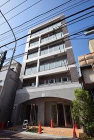 神奈川県横浜市中区本郷町２ 6階建 築9年2ヶ月